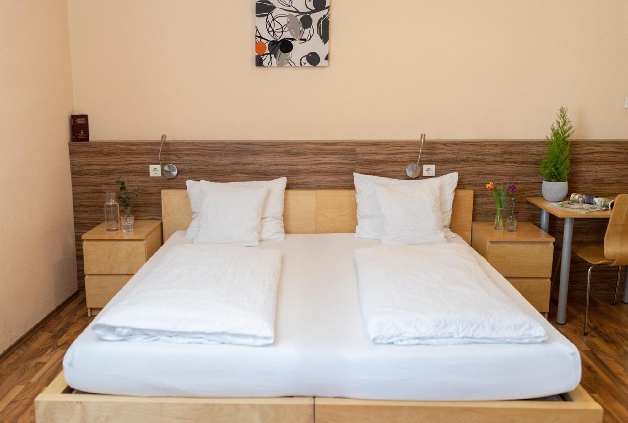 Hotel Maria Gramatneusiedl Zimmer foto