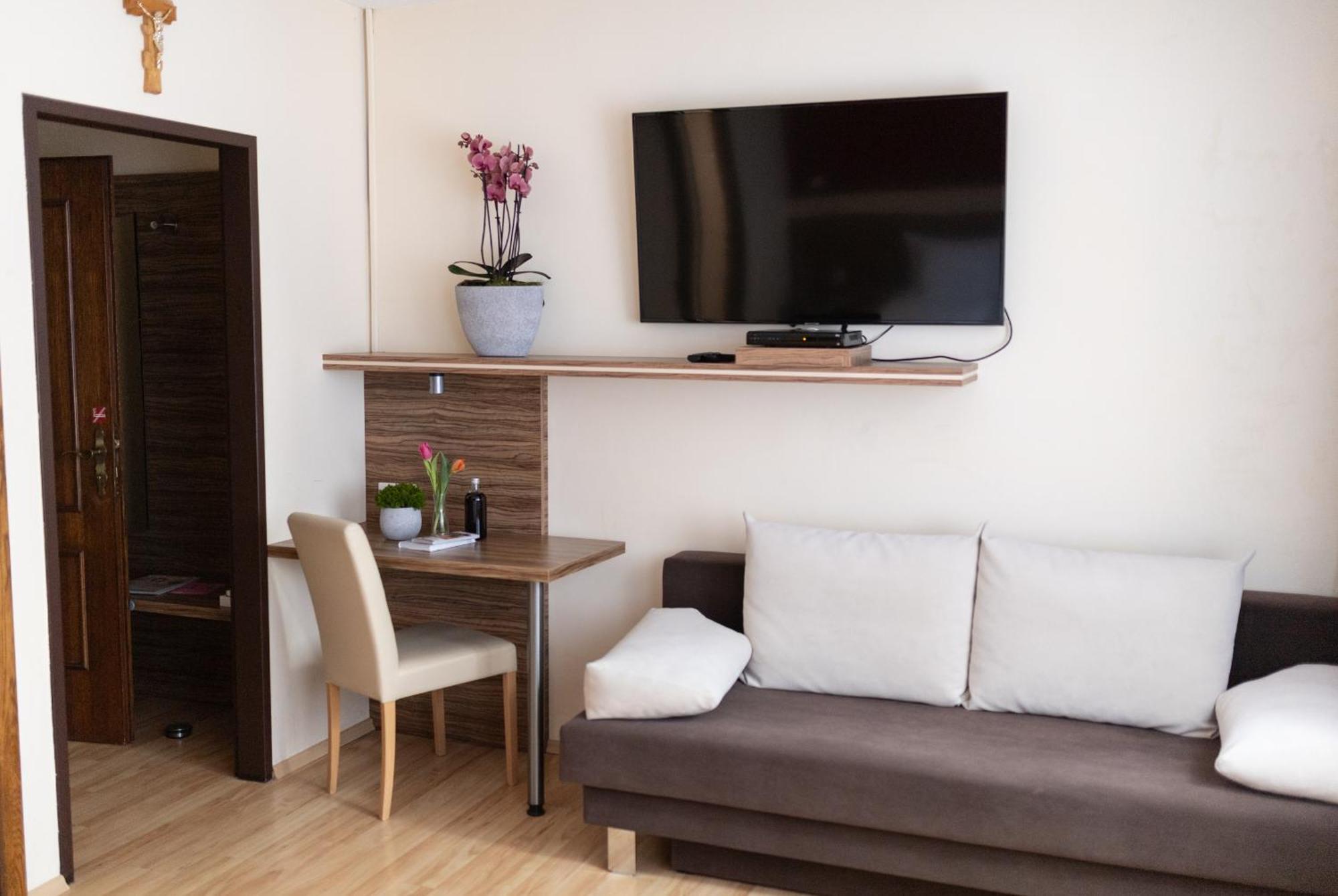 Hotel Maria Gramatneusiedl Zimmer foto
